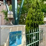 Golden Island Holiday home *