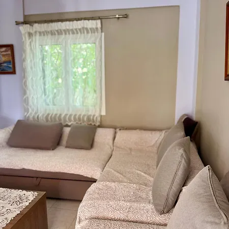 Golden Island Kateleios